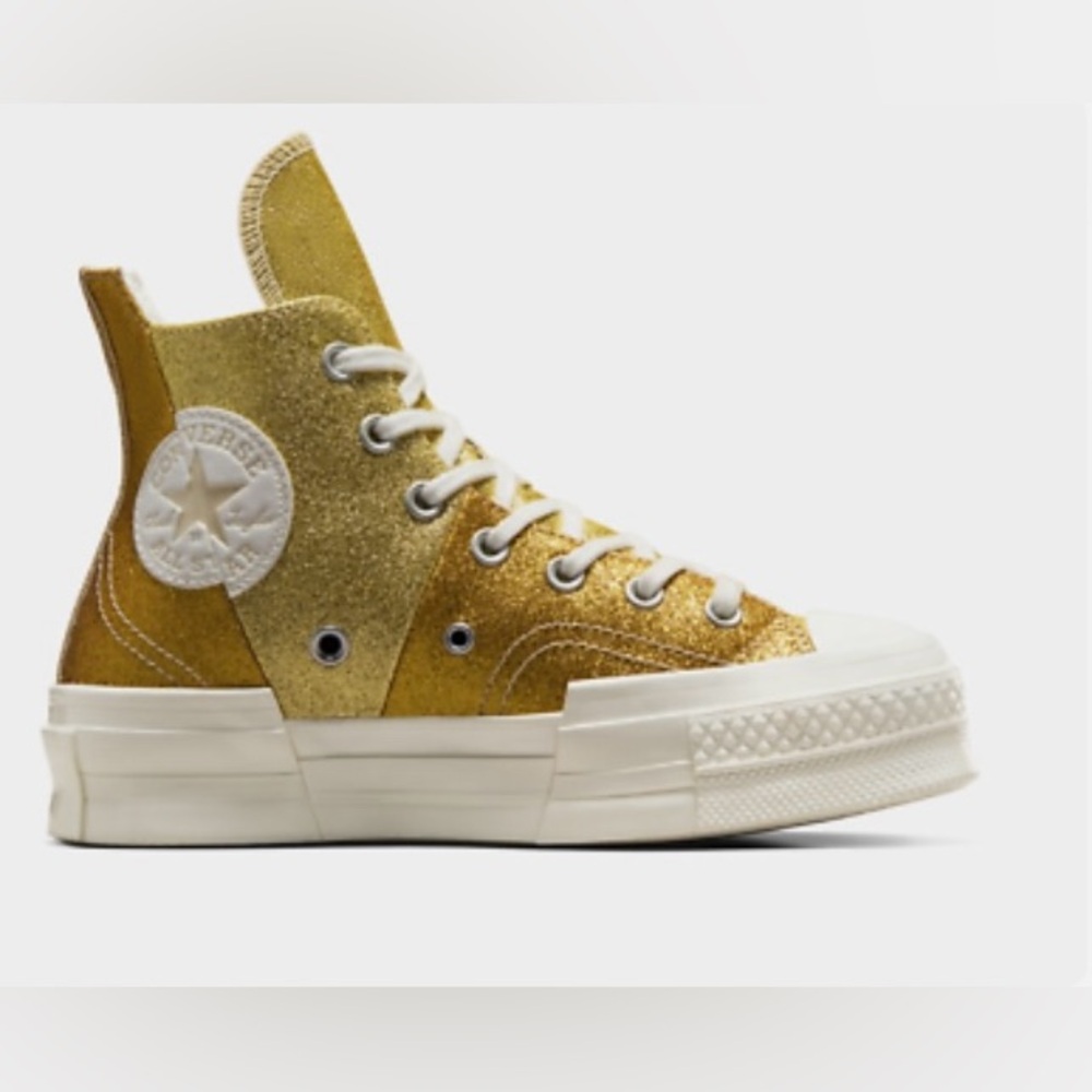 Converse Run Star Hike High-Top Platform Sneaker - Metallic Gold